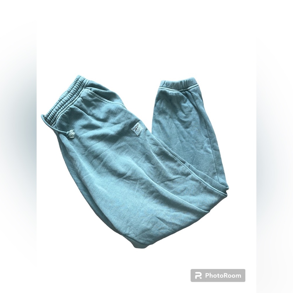 Womans Reebok Sweatpants; Size Medium